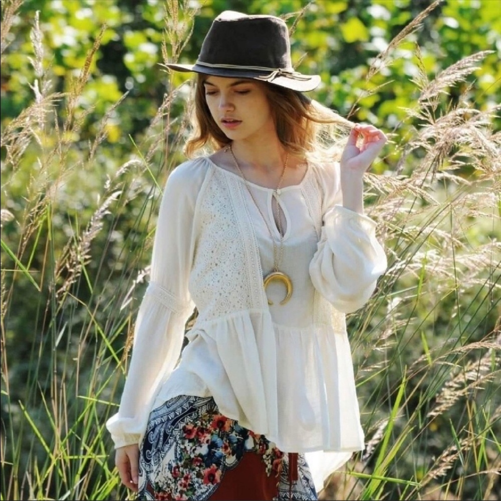 🆕 THREADZWEAR PEASANT BLOUSE